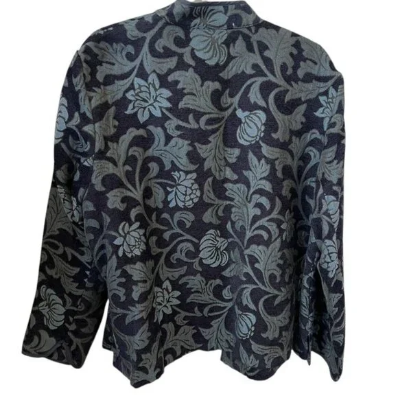 Briggs New York blazer, button front, damask, brocade, office wear - Picture 2 of 10